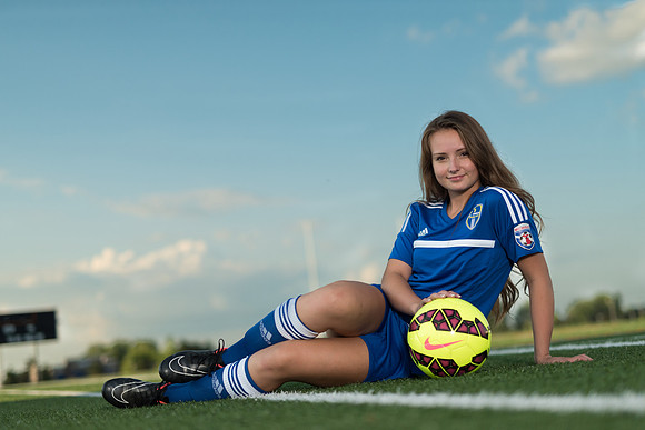 Fenton Senior Pictures DigiSharp Photography