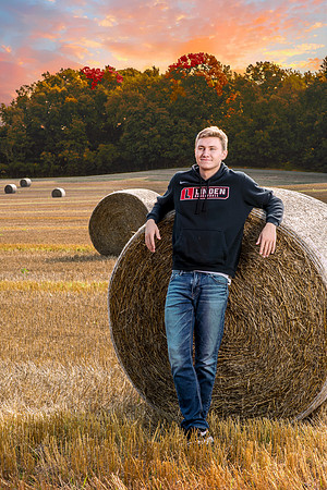 DigiSharp Photography with Linden High School Senior