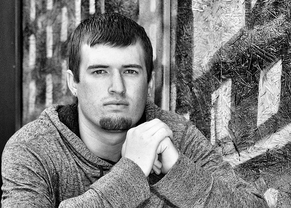 Fenton and Linden MI Senior and Wedding Photographer Sample Image. http://www.DigiSharpPhotography.com