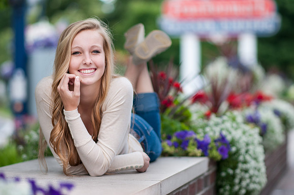 Linden Senior PIctures DigiSharp Photography