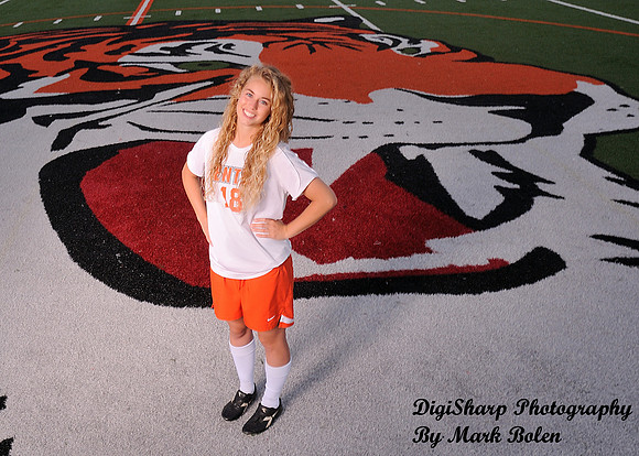 Fenton and Linden MI Senior and Wedding Photographer Sample Image. http://www.DigiSharpPhotography.com