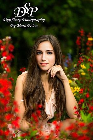 DigiSharp Photography Senior Pictures with girls