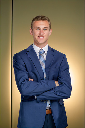 Novi High School Senior Picture DigiSharp Photography Senior Pictures